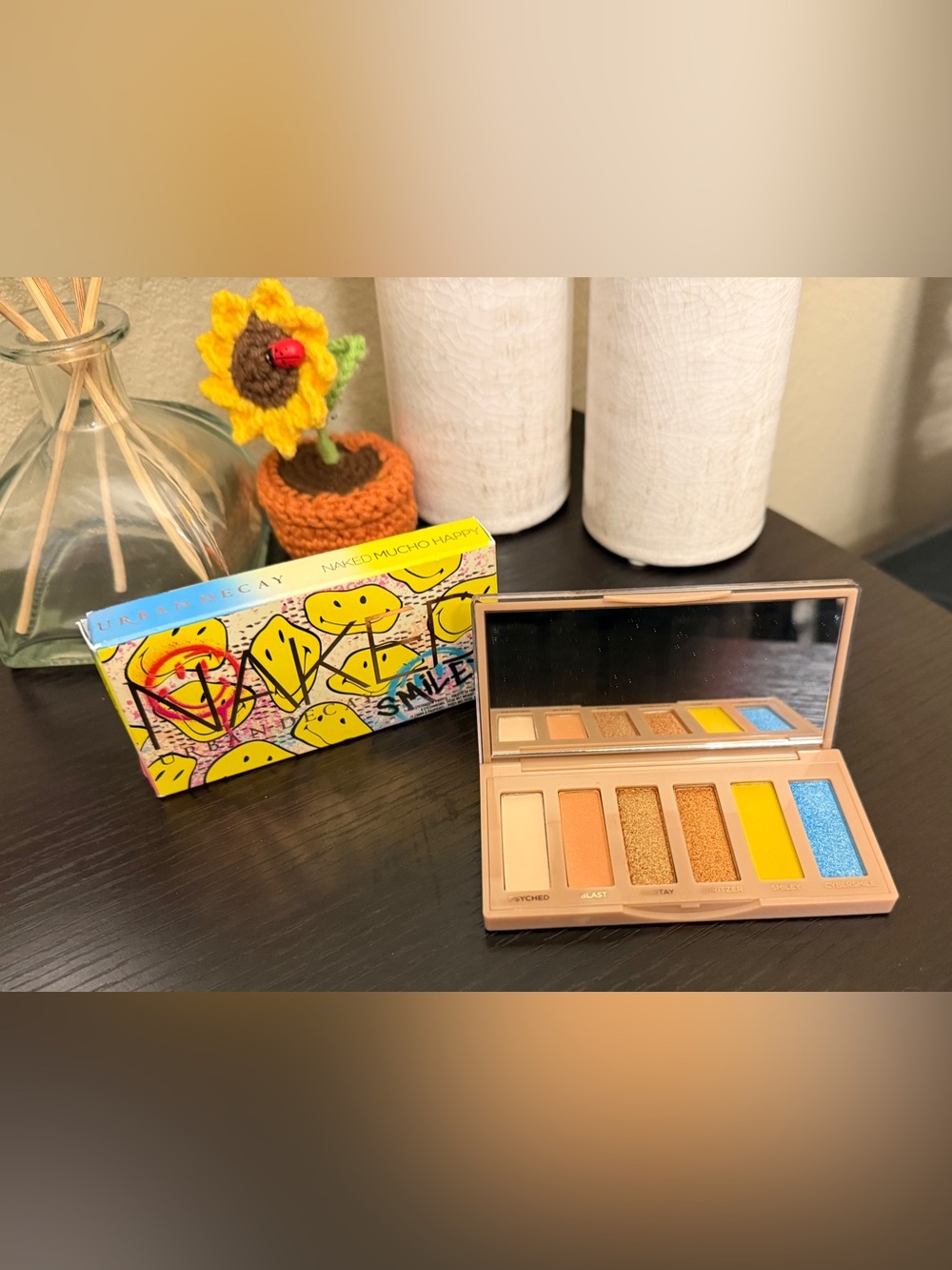 URBAN DECAY UD X SMILEY NAKED MINI EYESHADOW PALETTE- NEW